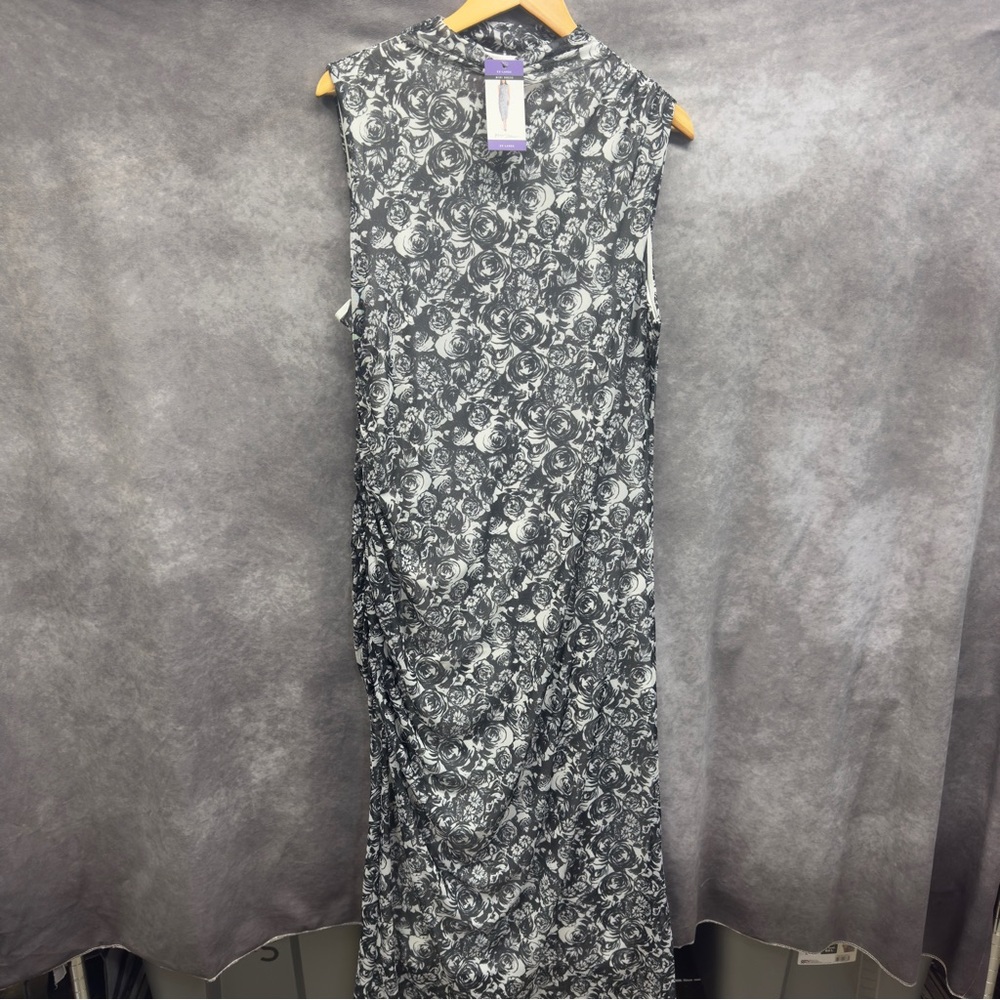 Betsey Johnson Women’s Sleeveless Mock Neck Side Ruching NWT Size xxl